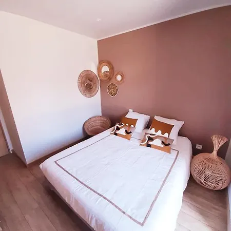 P'tit Cocon Au Coeur Du Lot Avec Piscine Oda ve Kahvaltı